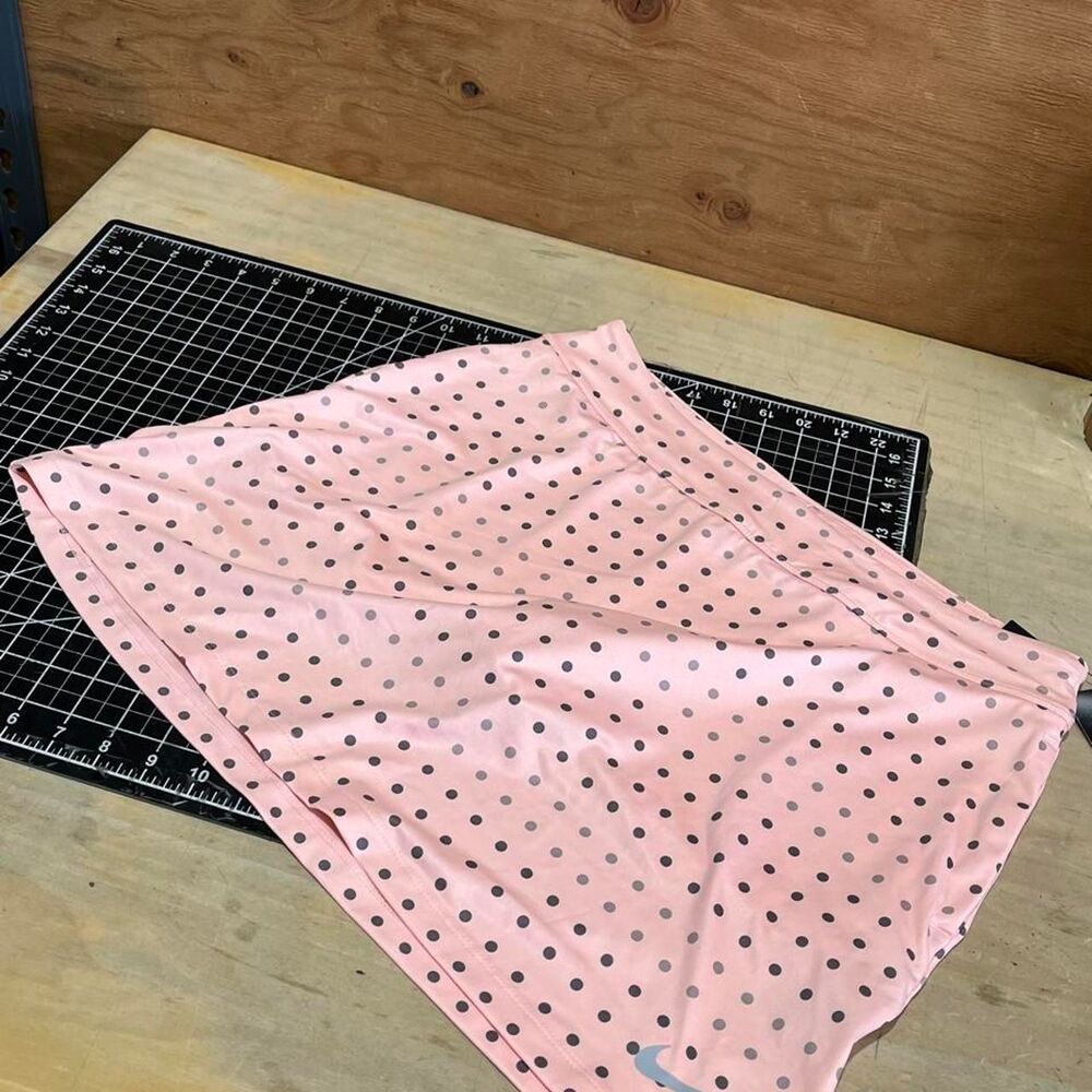 Nike Women's Pink Skirt